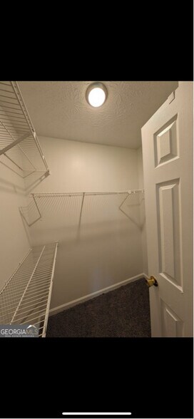Building Photo - 130 Crystal Brook