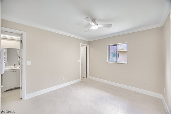 Building Photo - 5824 Algiers St