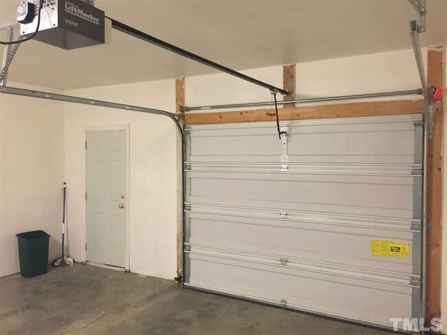 Building Photo - 615 Copperline Dr