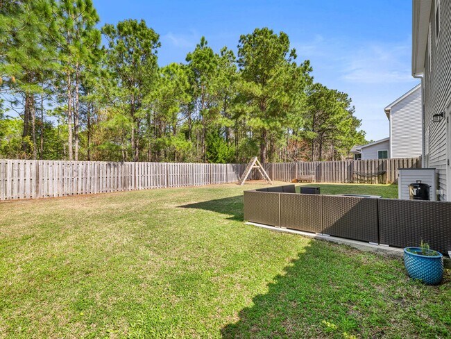 Building Photo - Neighborhoods of Holly Ridge