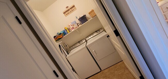 Building Photo - FURNISHED Single Family Home-RATE DISPLAYED IS FOR WINTER SEASON