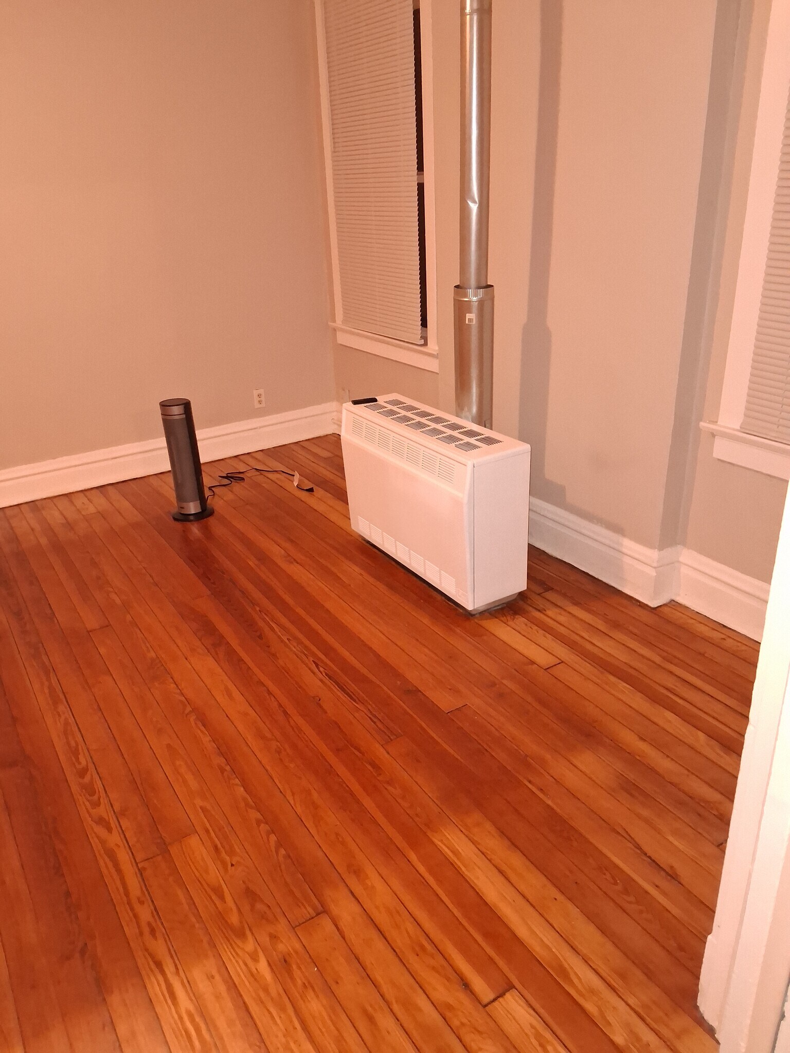 Building Photo - 520 Fassen St