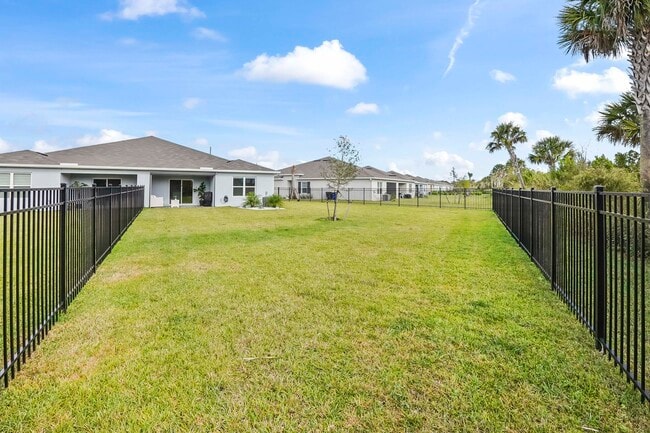 Building Photo - 309 Raspberry Rd