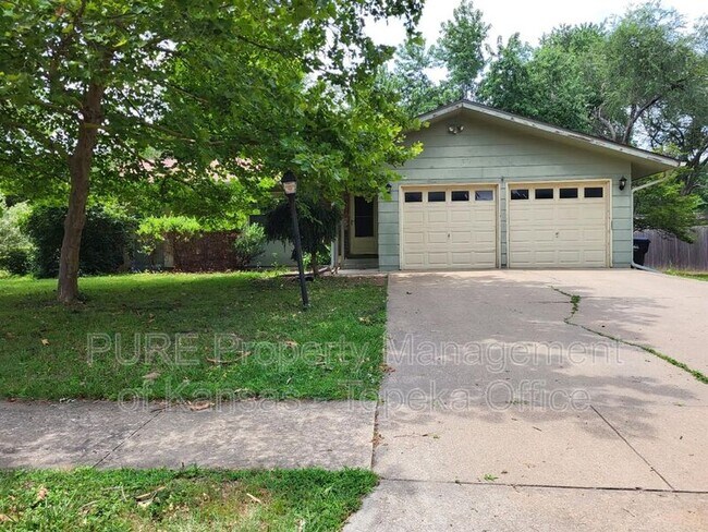 Building Photo - 3323 SW Arrowhead Rd