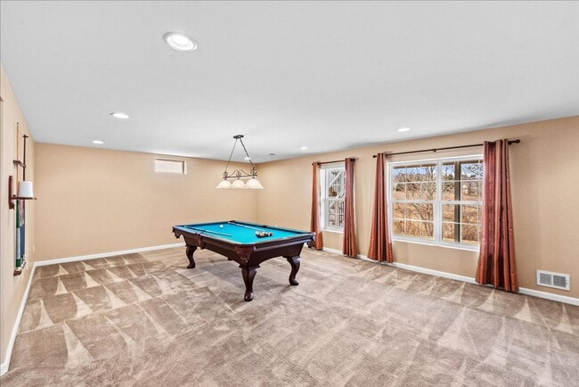 Building Photo - 3 Bed 3 Bath in 55+ Four Seasons Dumfries, VA