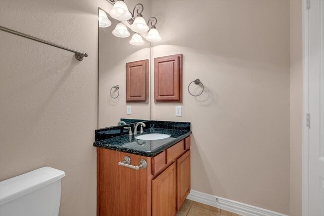 Building Photo - 3414 Home St