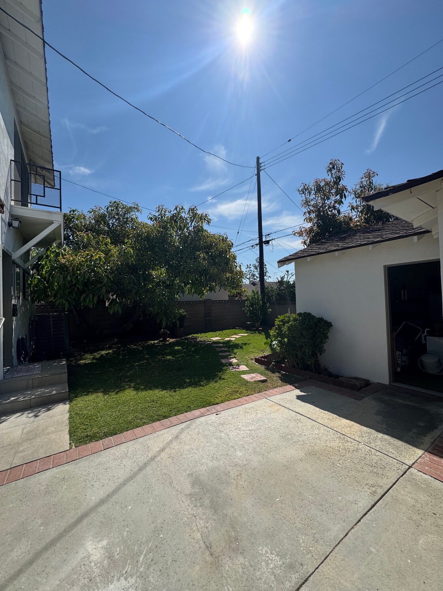 Building Photo - 1324 E Madison Ave