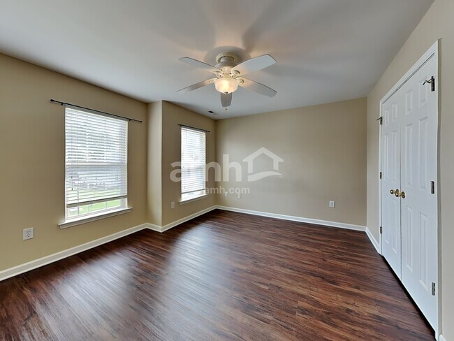 Building Photo - 405 Bedstraw Ct