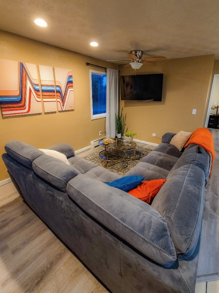 Building Photo - 7230 Basel St