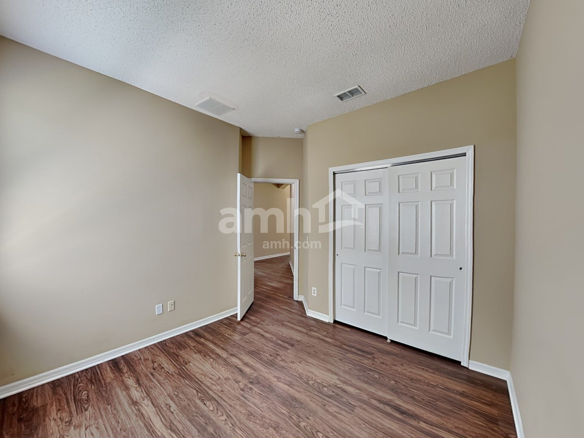 Building Photo - 1714 Cedar Lake Dr