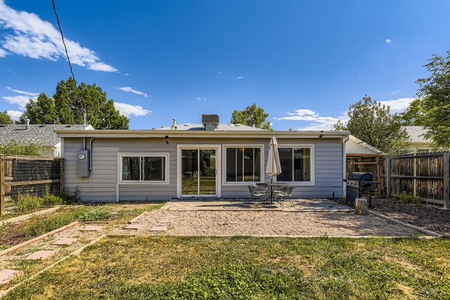 Building Photo - 2737 W Bayaud Ave