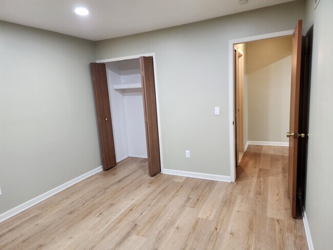 Building Photo - 3370 Heritage Pky