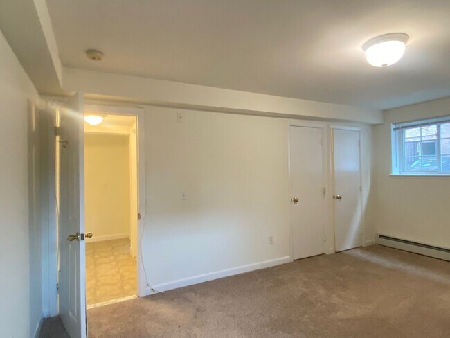 Building Photo - Nice 3 bed in Packards corner