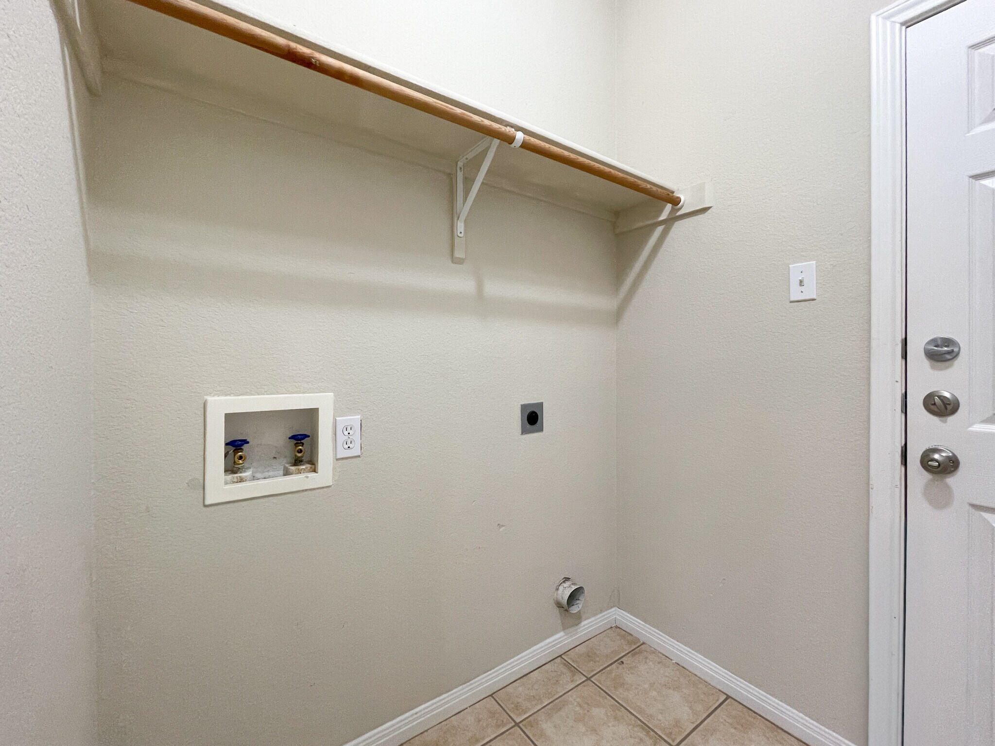 Building Photo - 3064 Palomino Trl