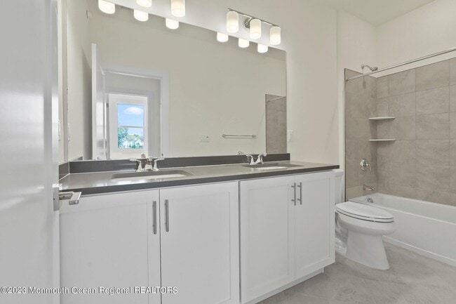 Building Photo - 3 Valiant Ct