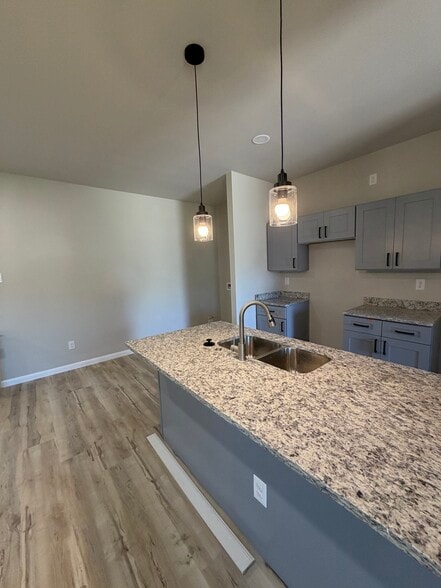 Building Photo - 2656 Locust Ave