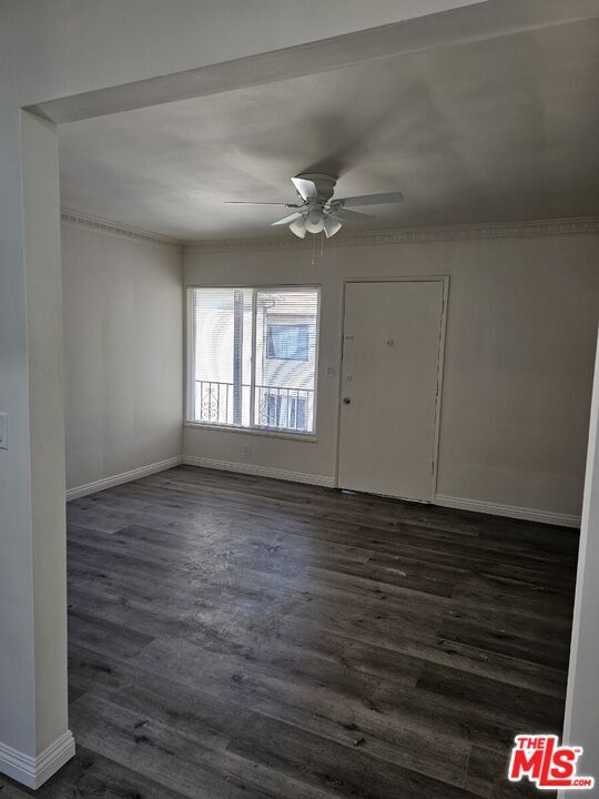 Building Photo - 914 S Gramercy Dr