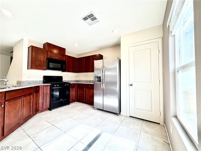 Building Photo - 7223 W Pazienza Ave