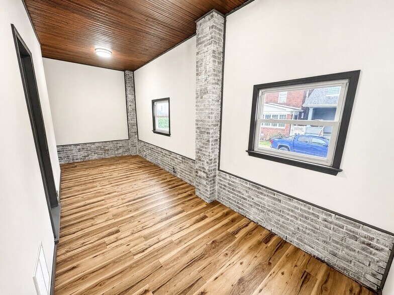 Building Photo - 946 29th St