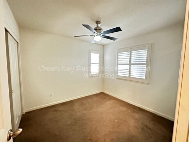 Building Photo - 2608 Greenleaf St