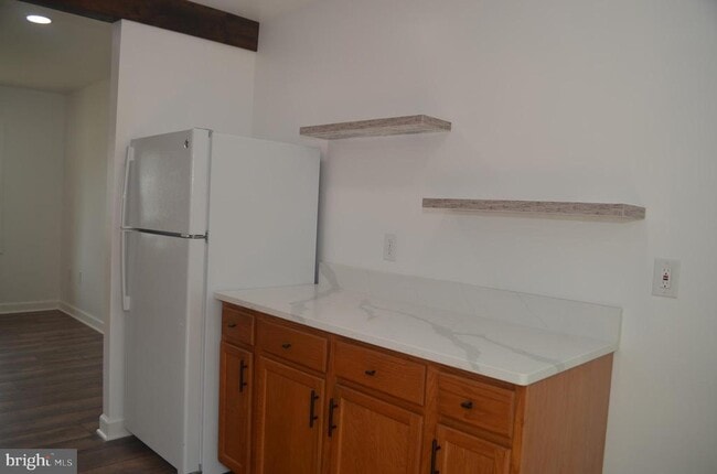 Building Photo - 267 Longford Ct