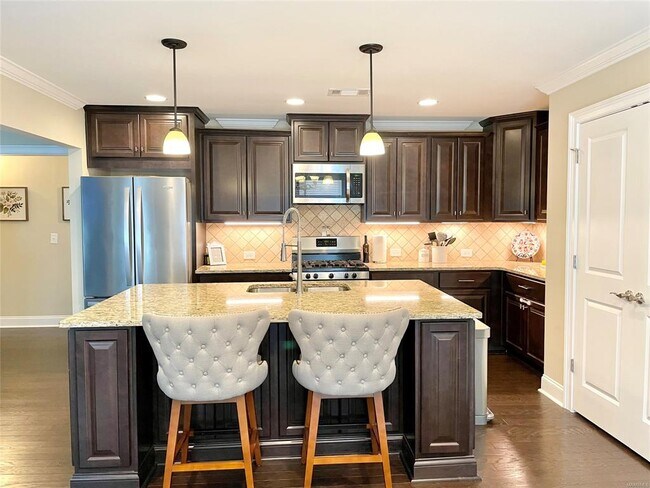 Building Photo - 941 Wheat Ridge Dr