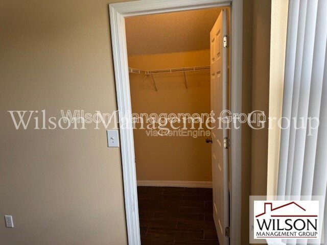 Building Photo - 5083 Luna Negra Dr