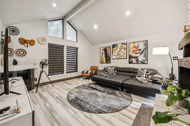 Building Photo - 3601 Colosseum Way