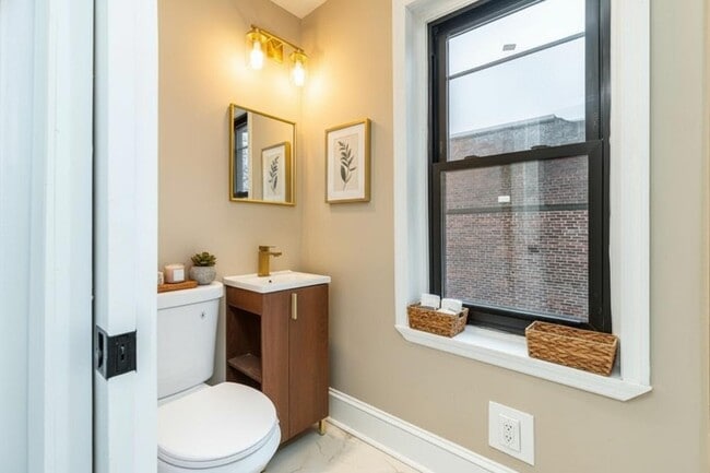 Building Photo - 6634 Musgrave St