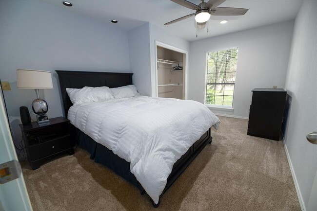 Building Photo - 30715 Onion Creek