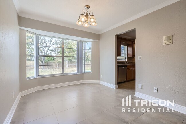 Building Photo - 12908 Mia Cir