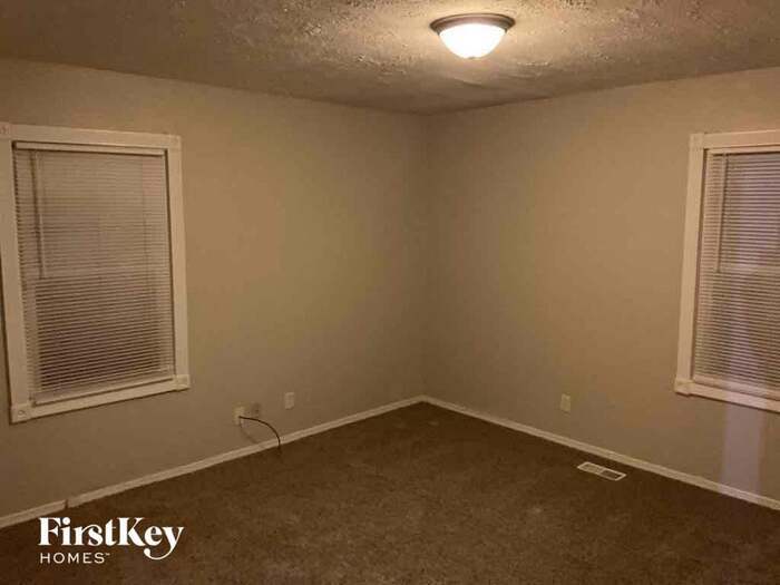 Building Photo - 4301 N Kitley Ave