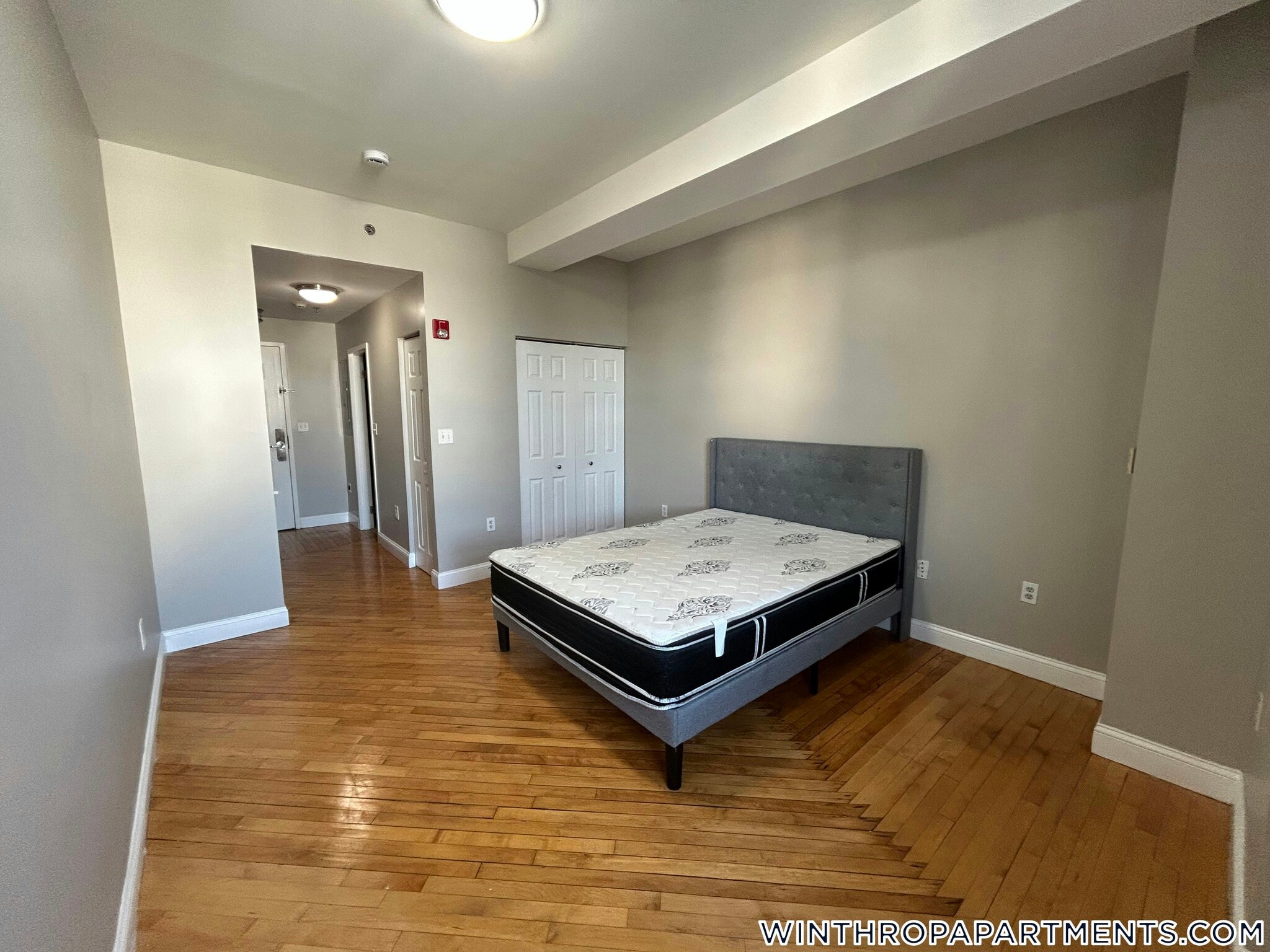 Building Photo - 312 Shirley St