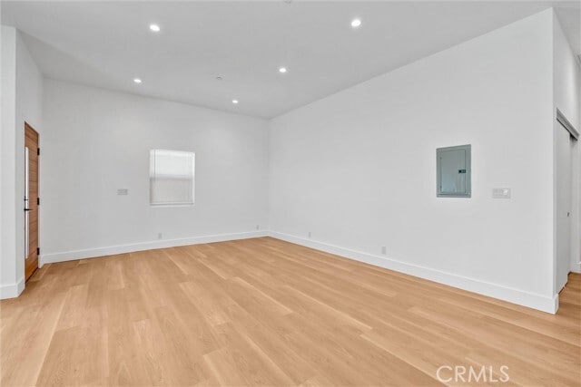 Building Photo - 18223 Chatsworth St