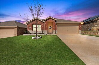 Building Photo - 985 Alton Dr