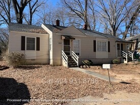 Building Photo - 3289 Russell St