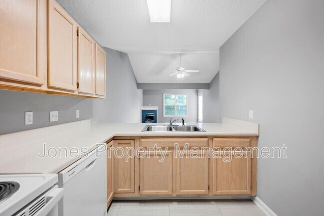 Building Photo - 1522 Union Rd