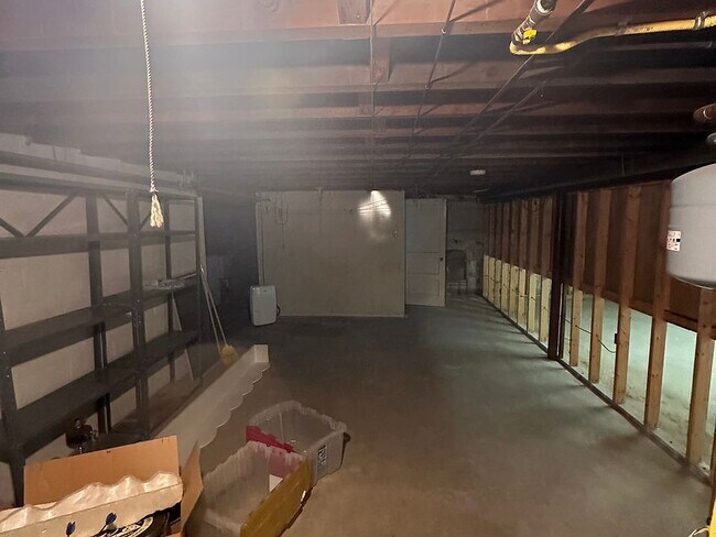 Building Photo - Welcome home