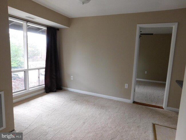 Building Photo - 206 Park Terrace Ct SE