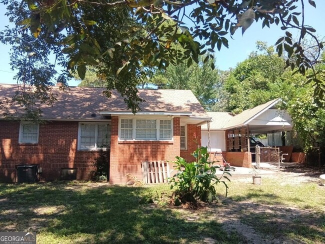 Building Photo - 1380 Sylvian Dr
