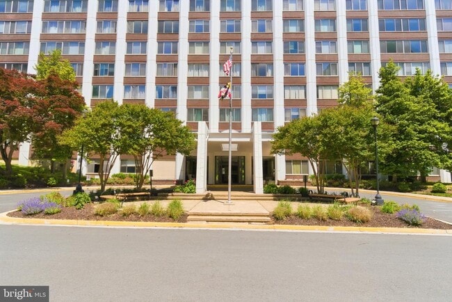 Building Photo - 11801 Rockville Pike