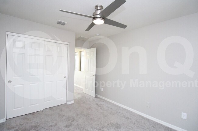 Building Photo - 13153 W Lariat Ln