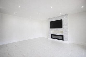 Building Photo - 9460 SW 61st Way