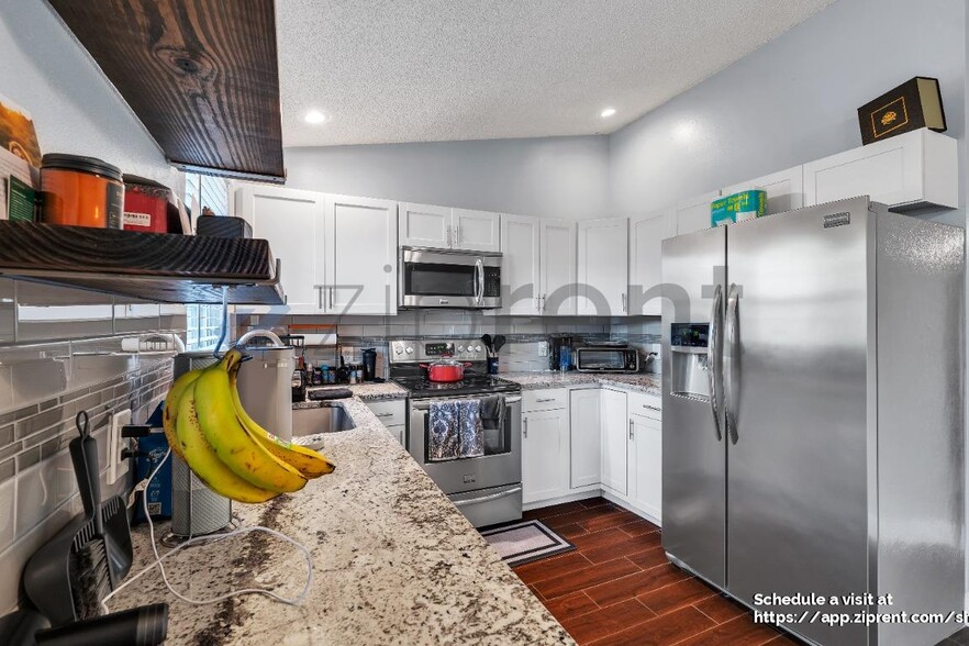 Building Photo - 208 Pap Finn Ct