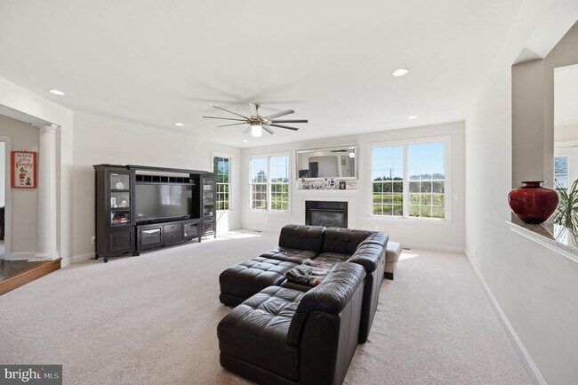 Building Photo - 23222 Hemmingford Cir