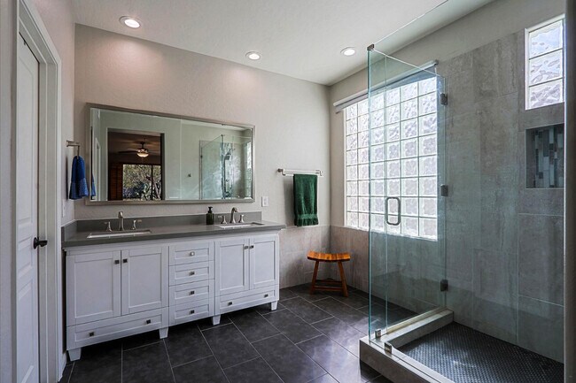 Building Photo - 7086 E Whispering Mesquite Trail