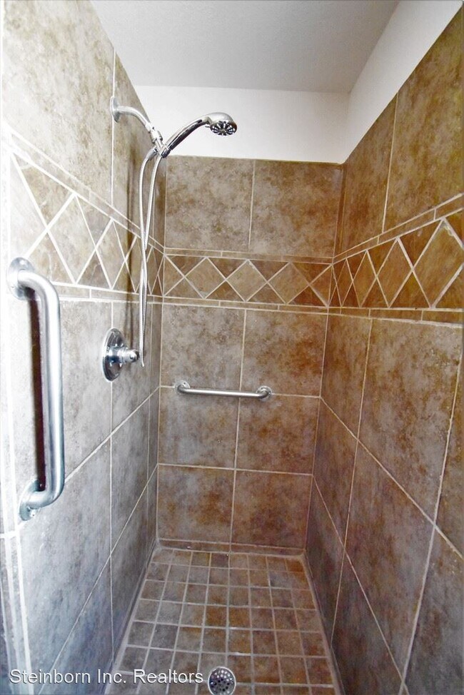Building Photo - 3 br, 2 bath House - 2552 Los Misioneros