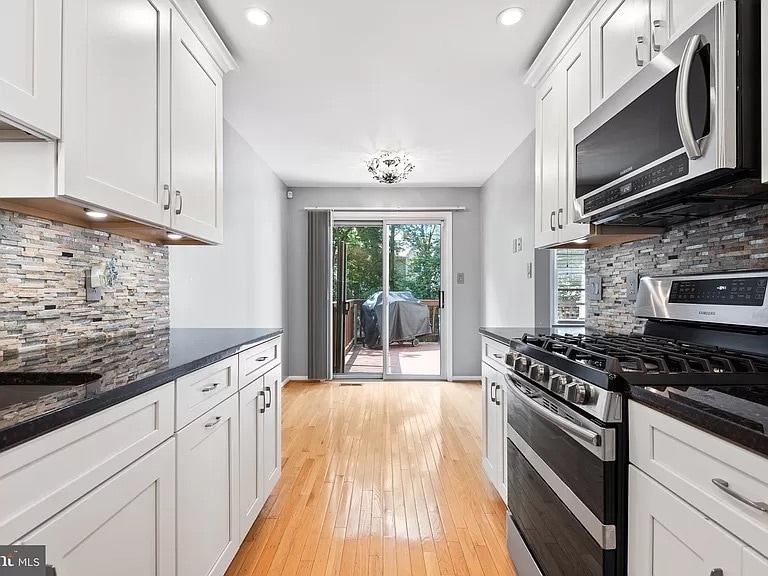 Kitchen - 14555 Creek Branch Ct