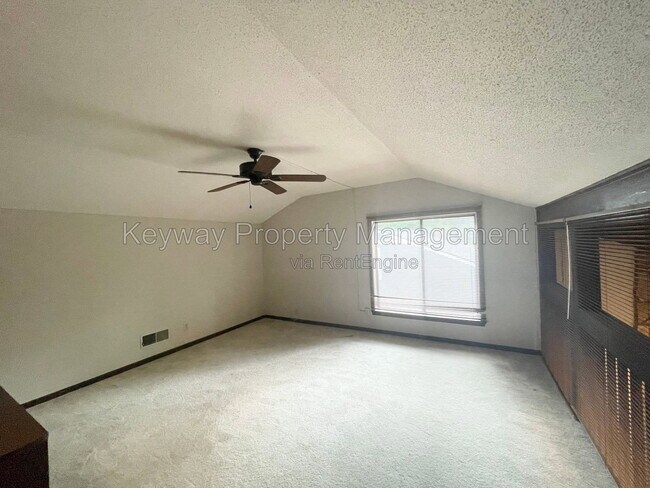 Building Photo - 839 Wimbledon Dr