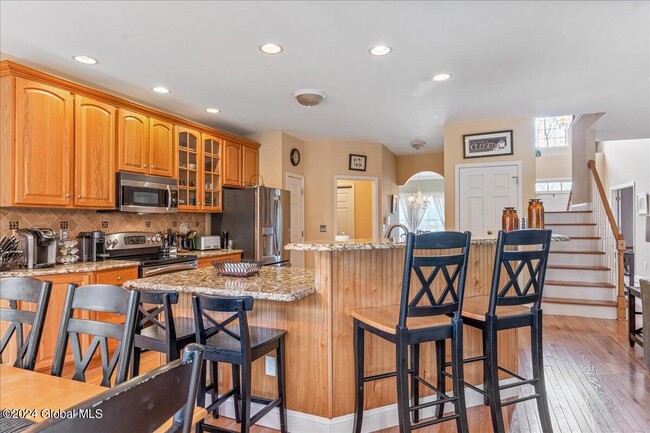 Building Photo - 40 Vischer Ferry Rd